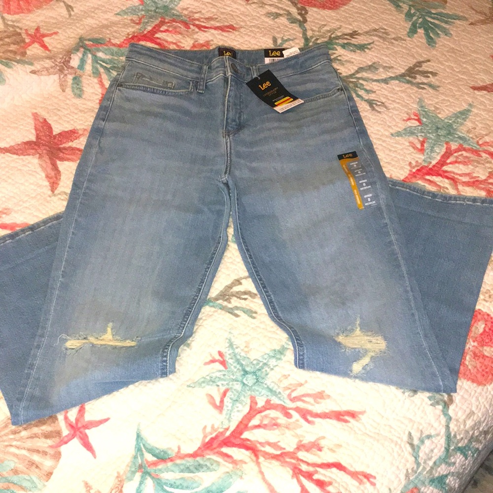 NWT woman’s Lee jeans